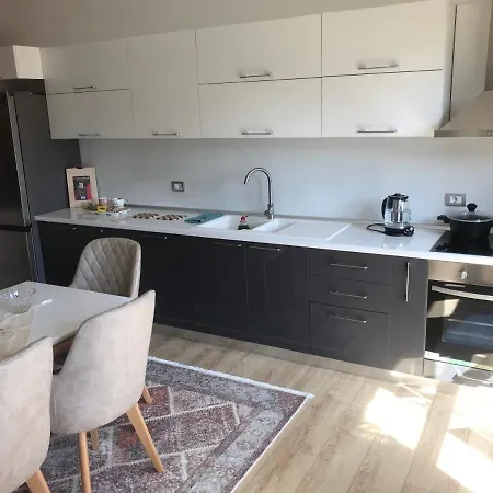 Appartamento Dream House Korce